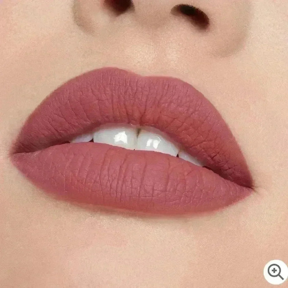 NIB Kylie Cosmetics Holiday 2022 Lip Kit O Deer - Picture 2 of 6